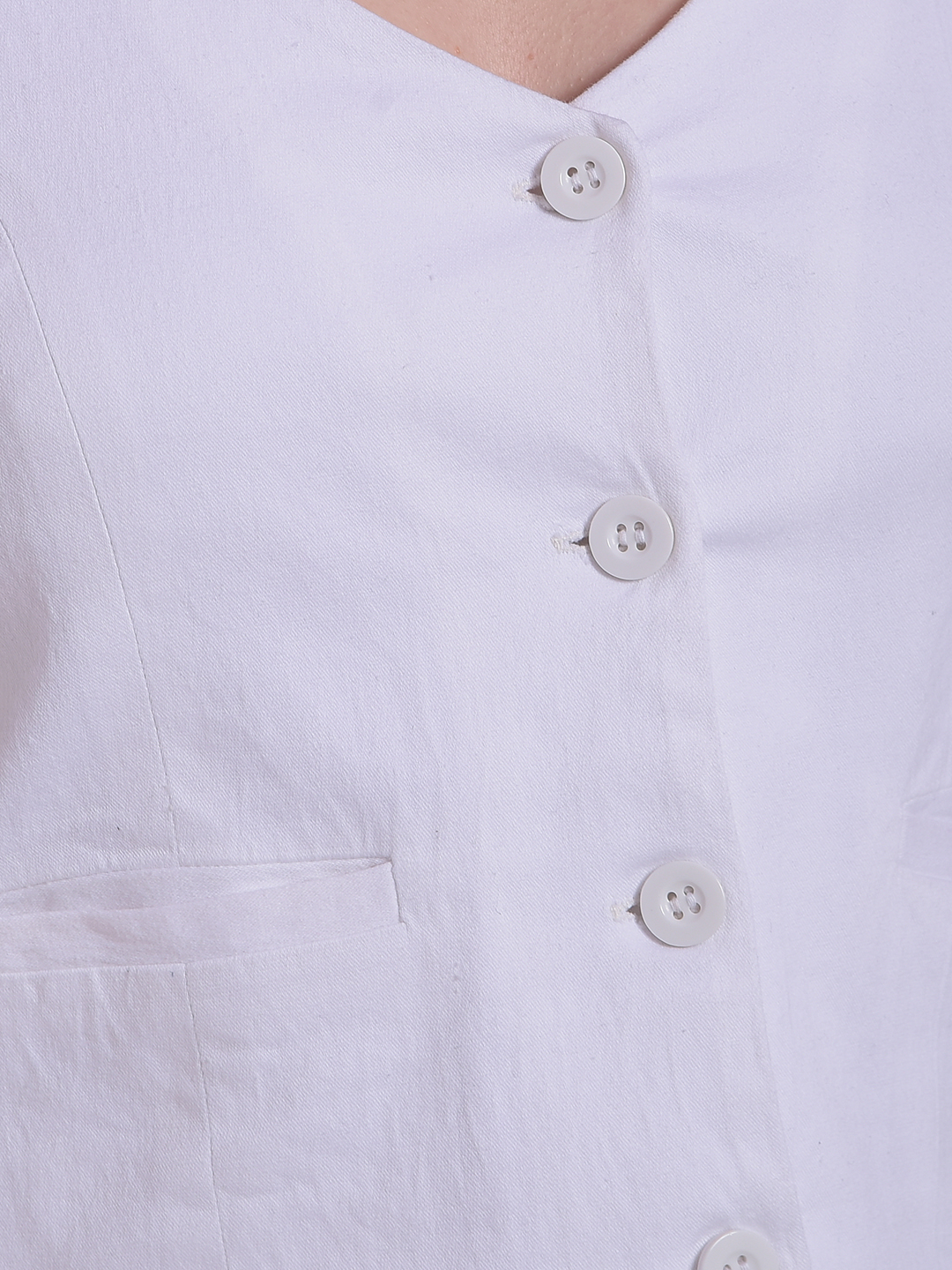 Numero Uno Women White Sleeveless Buttoned Vest